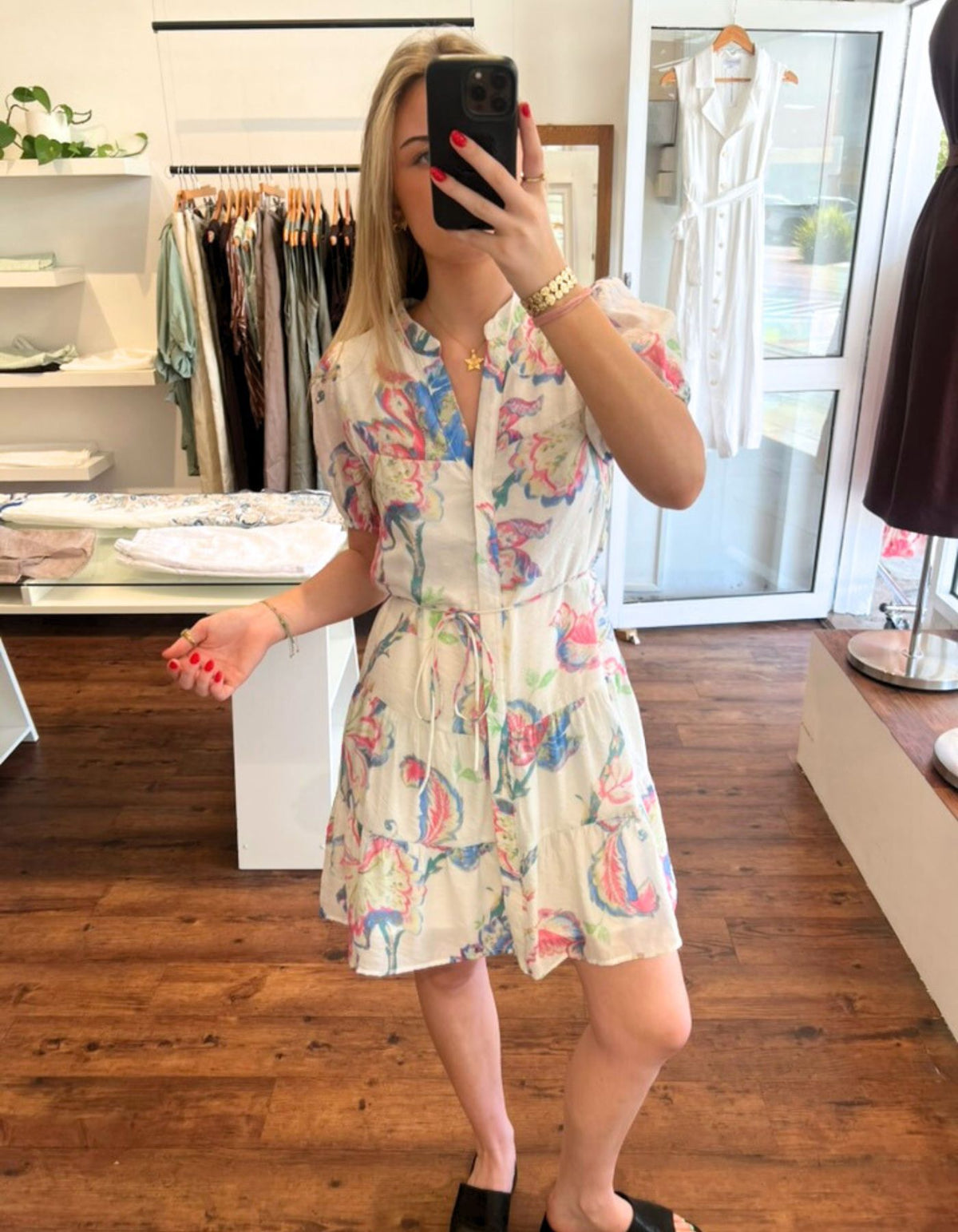 Maci V Neck Short Sleeve Dress in Multi Print