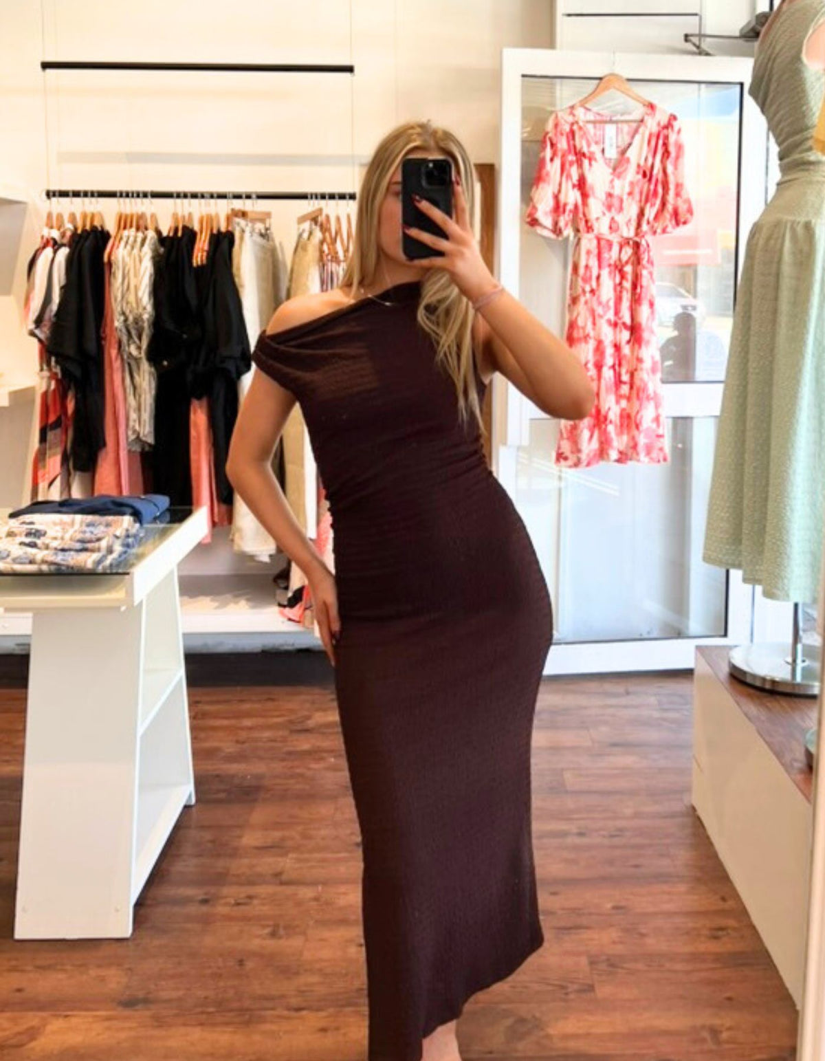 Lucille Drop Sleeve Bodycon Dress in Chocolate