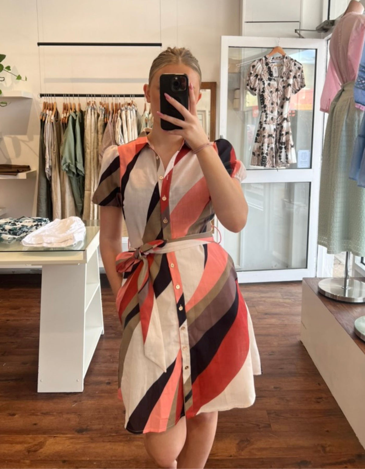 Cleo Short Sleeve Dress in Earthy Tonal Print