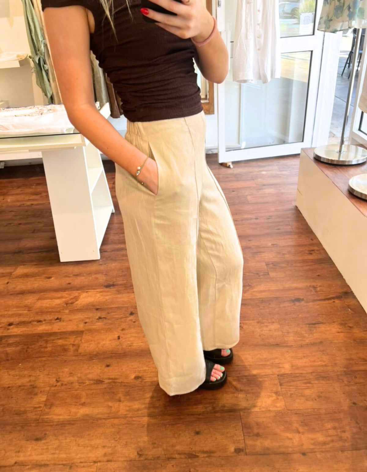 Farah Elastic Back Pants in Beige Linen