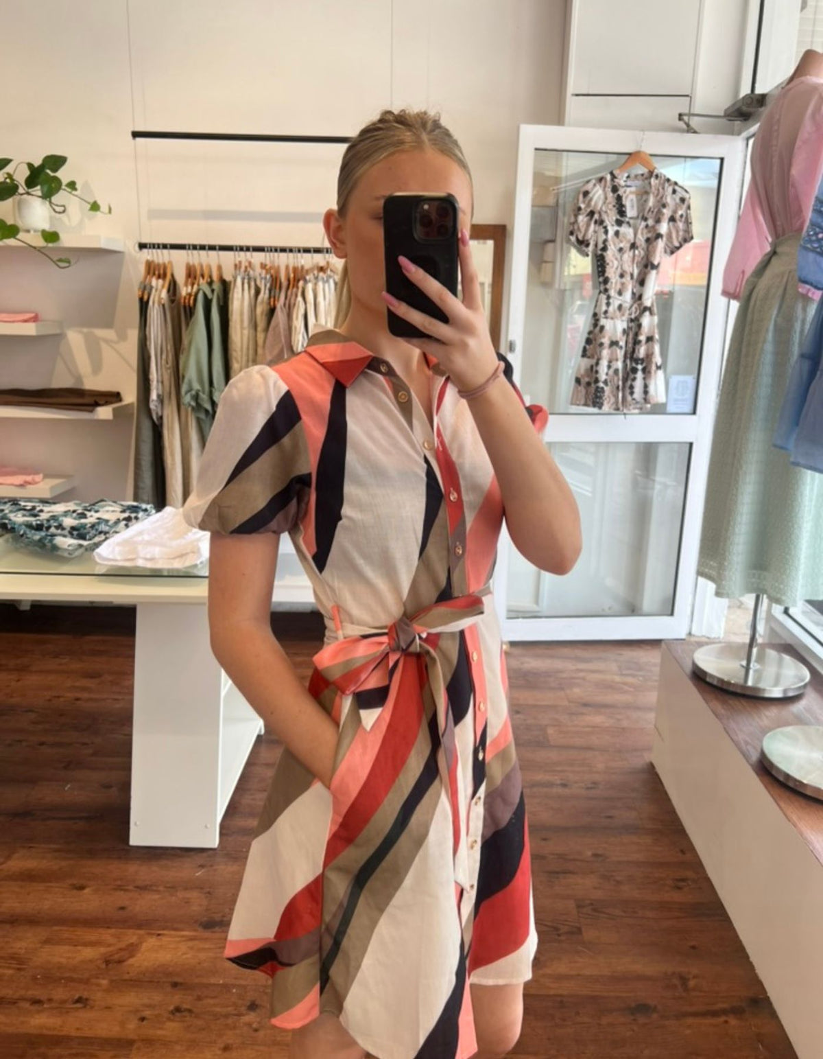 Cleo Short Sleeve Dress in Earthy Tonal Print