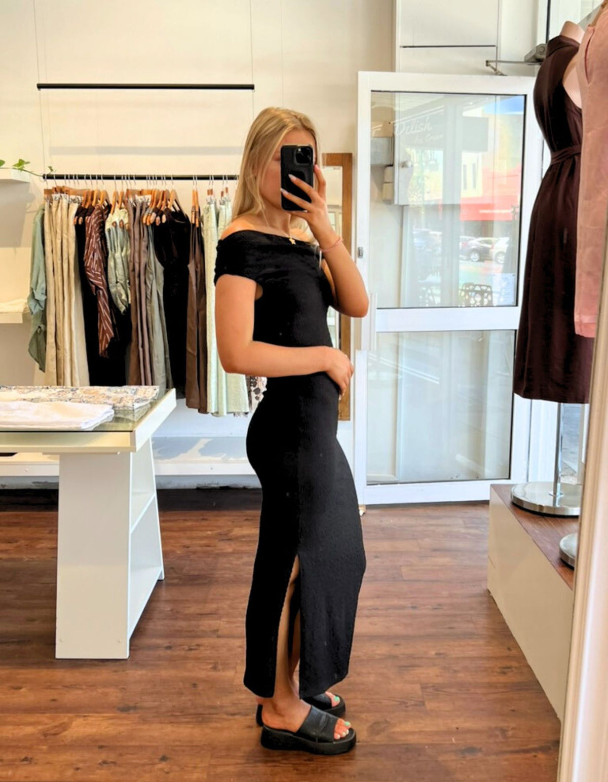 Lucille Drop Sleeve Bodycon Dress in Black