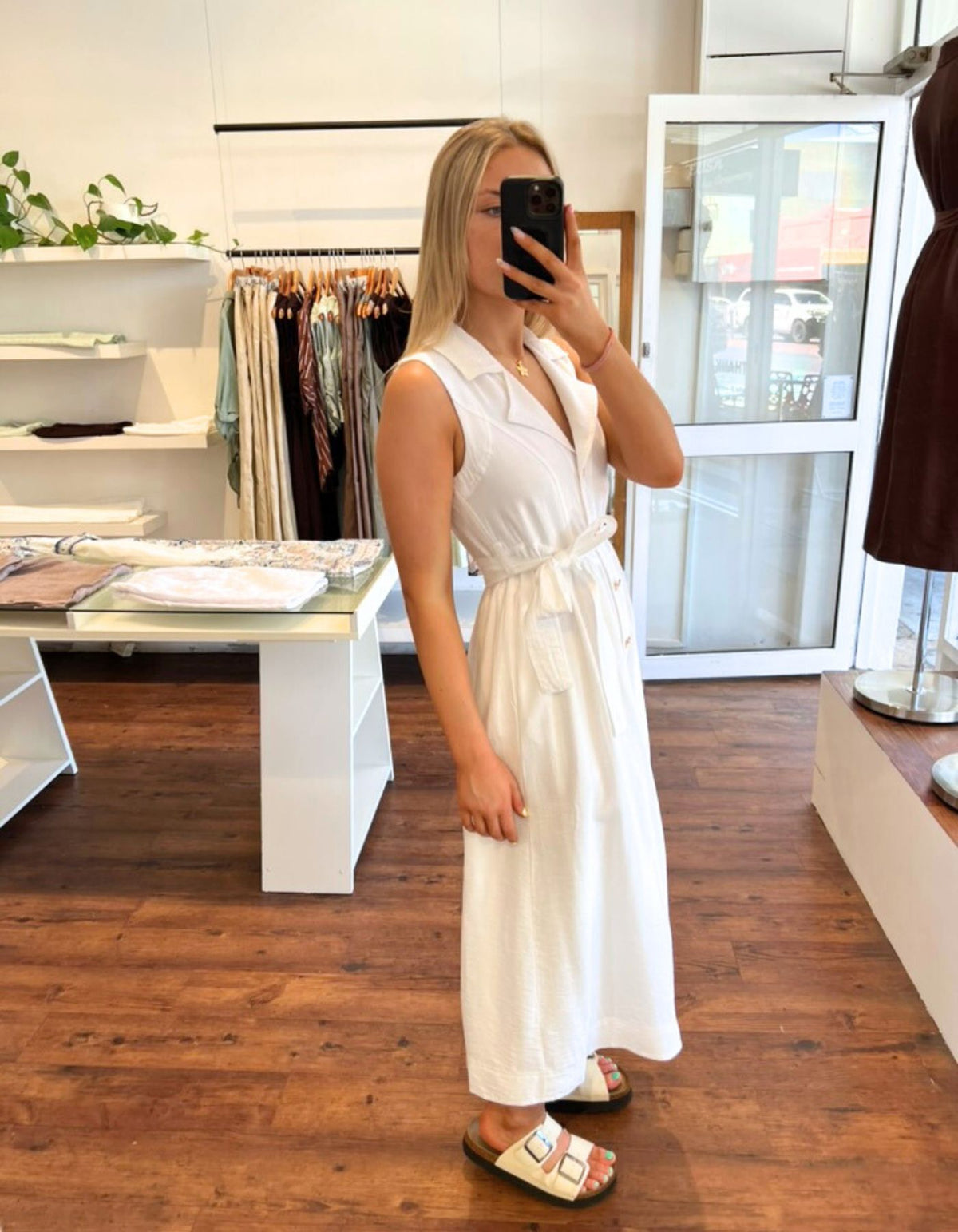 Tara Sleeveless Shirt Dress in White
