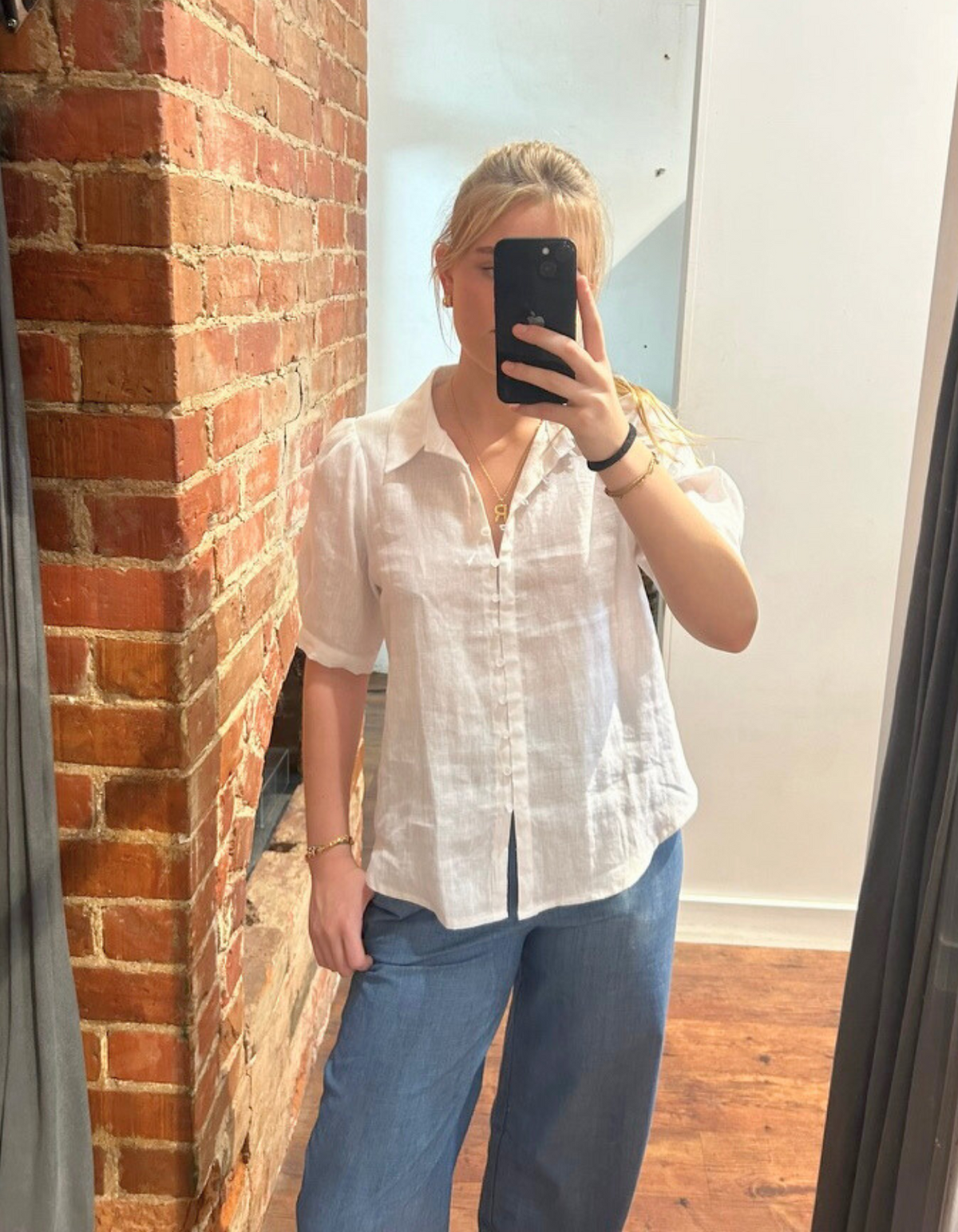 Vera Linen-Cotton Button Up Short Sleeve Top in White