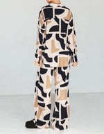 Casey Relaxed Shirt in Beige/Black Geo Print