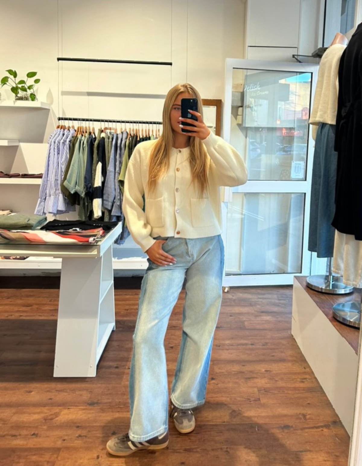 Dani Crew Neck Front Pockets Cardigan in White