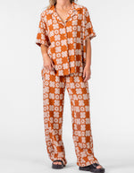 Sol Elastic Waist Pants in Paprika Print