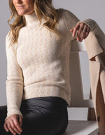 London Fitted Knit Jumper in Beige Print