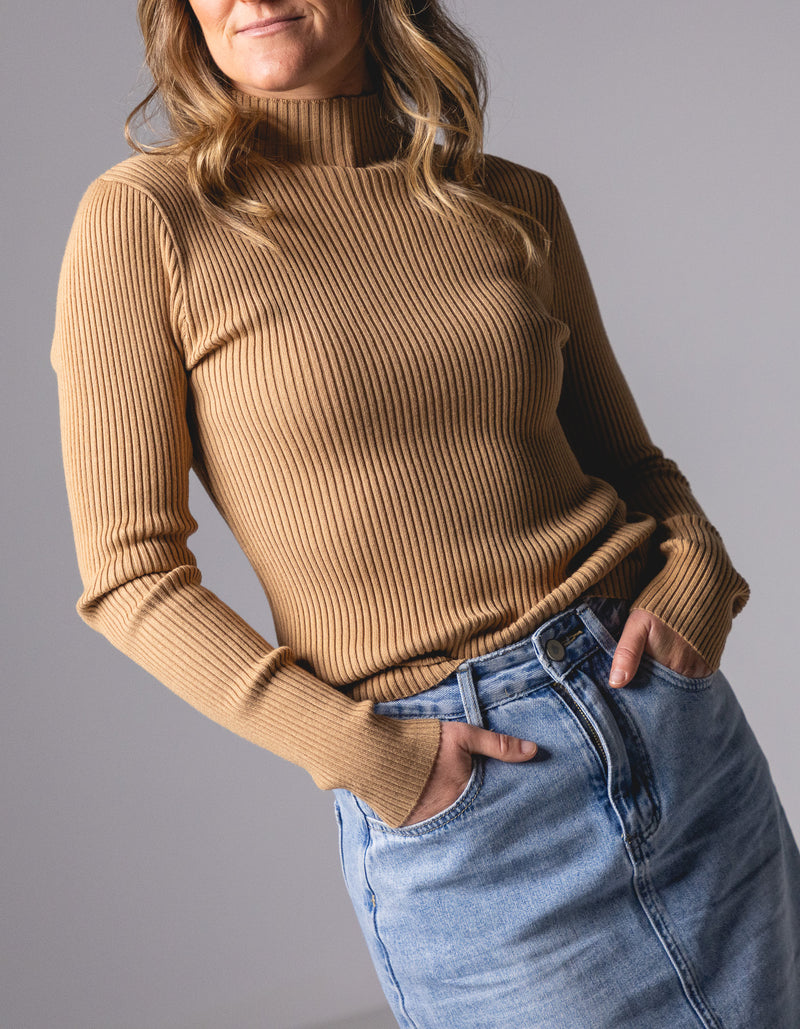 Jesse Fitted Rib Knit Jumper in Camel