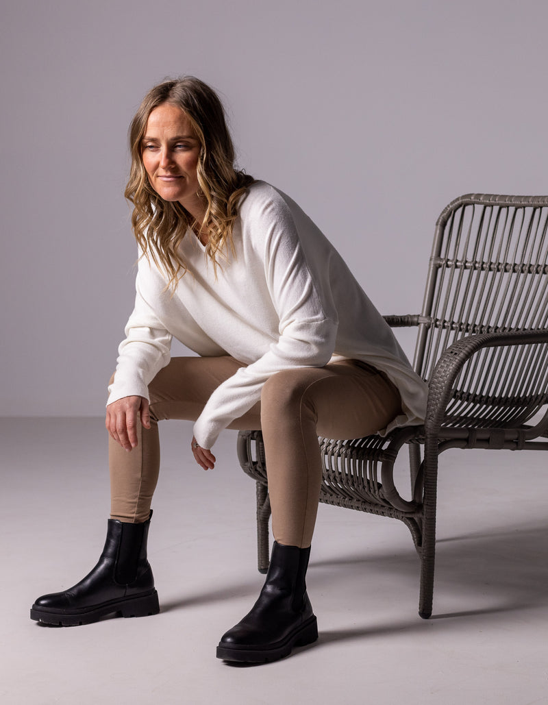 Agnes V Neck Oversize Knit Jumper in White