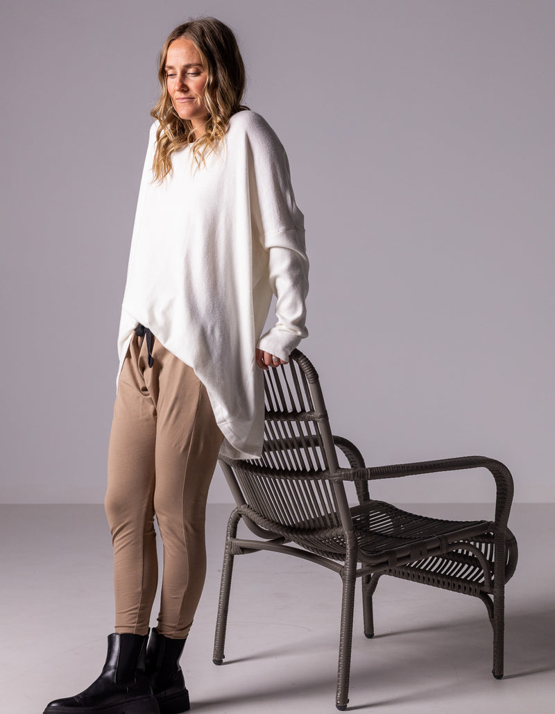 Agnes V Neck Oversize Knit Jumper in White