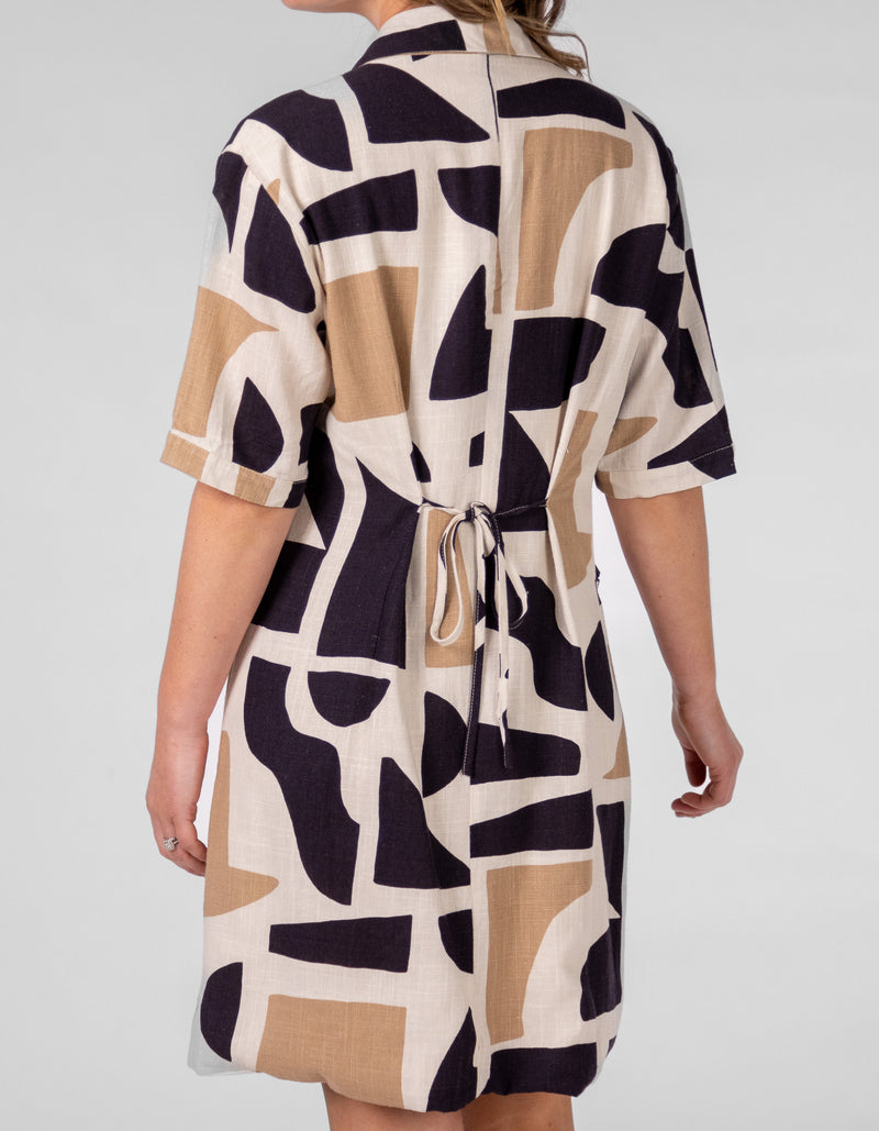 Casey Double Breasted Shirt Dress in Beige/Black Geo Print