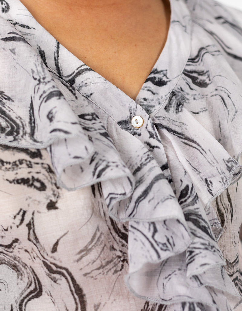 Vesper Short Sleeve Ruffle Front Top in Grey Print