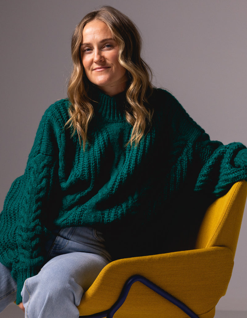 Jossy Cable Knit Jumper in Teal Green