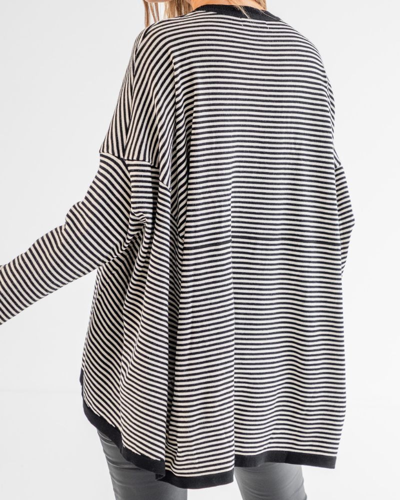 Hunter Crew Neck Oversize Jumper in Black/White Stripe