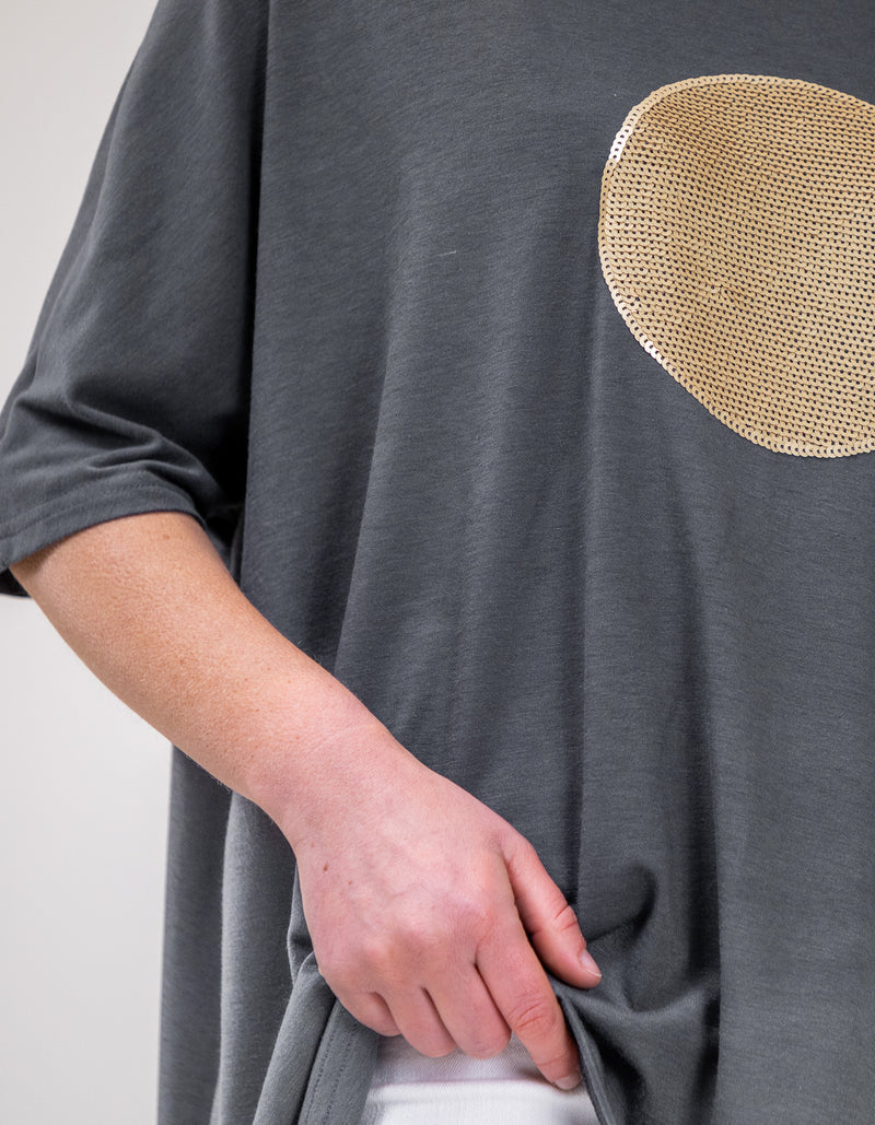Harper Sequin Circle Tee in Gunmetal