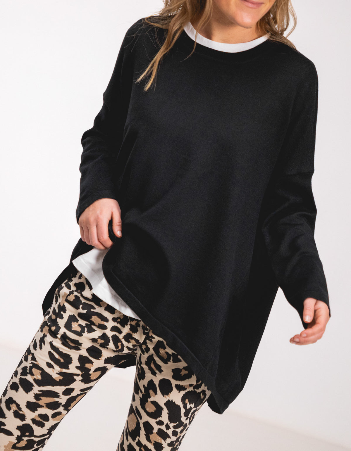 Elle Crew Neck Oversize Knit Jumper in Black