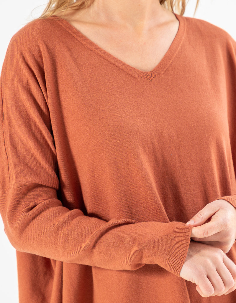 Agnes V Neck Oversize Knit Jumper in Rust