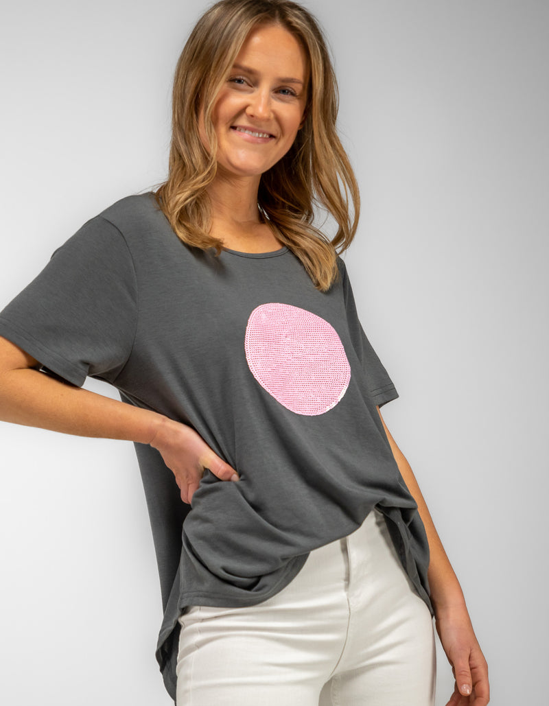 Ava Bamboo Cotton Sequin Circle Tee in Charcoal/Pink