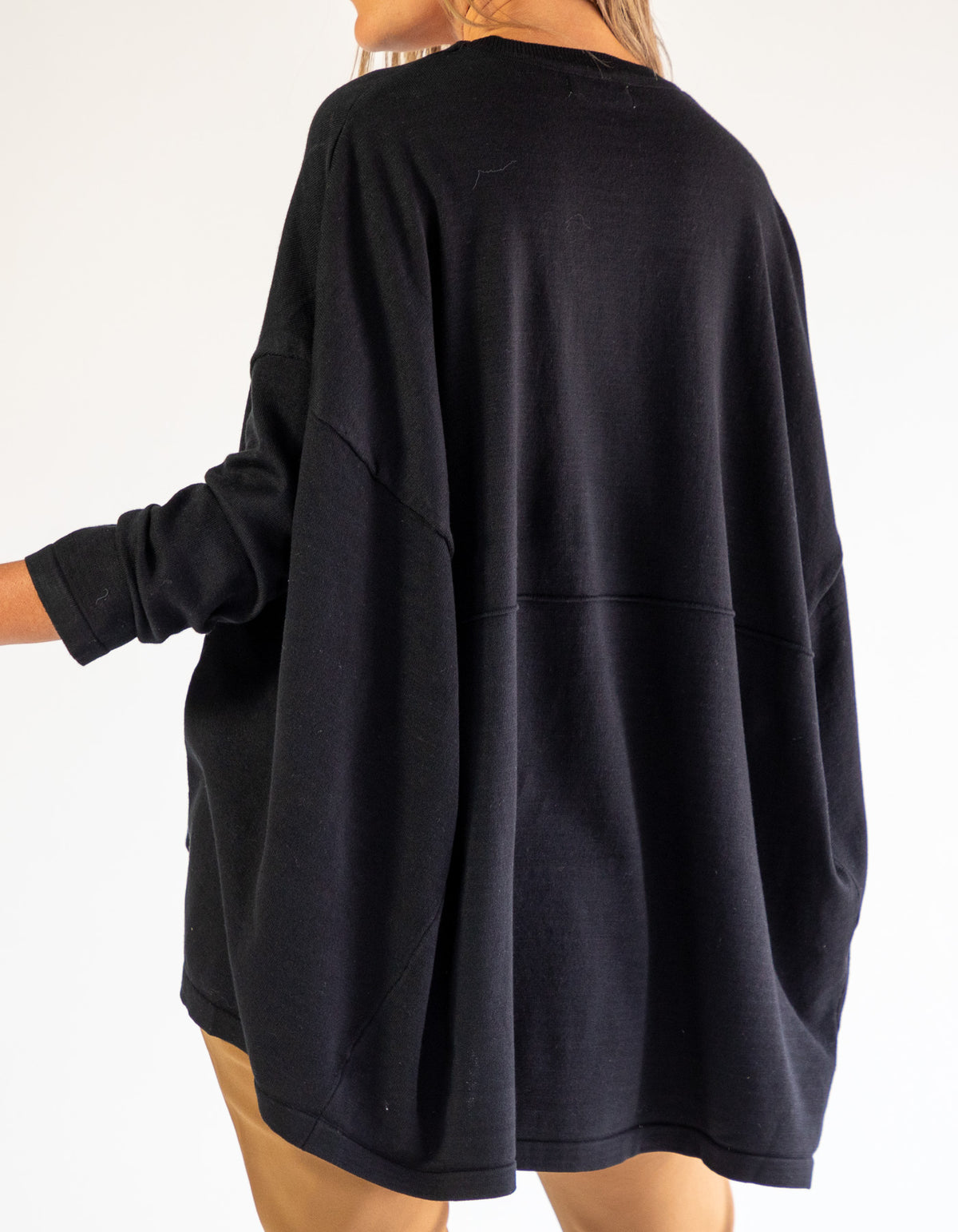 Elle Crew Neck Oversize Knit Jumper in Black