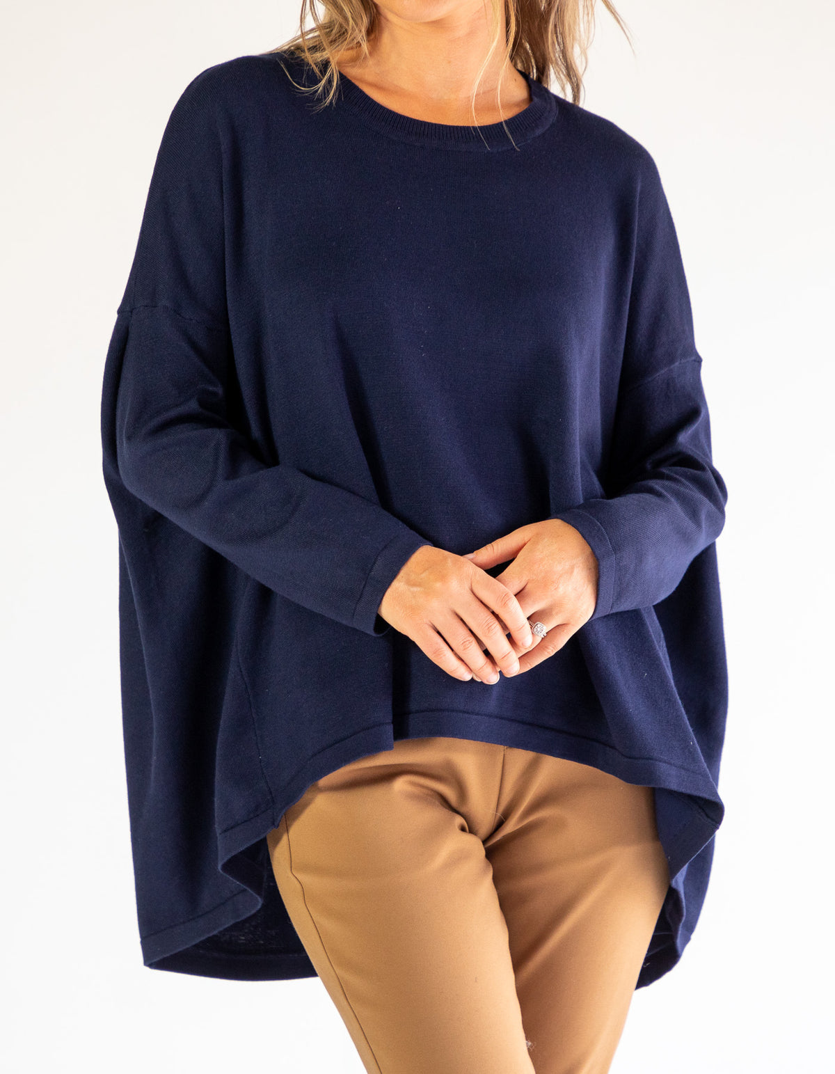 ELLE CREW NECK OVERSIZE KNIT JUMPER IN NAVY