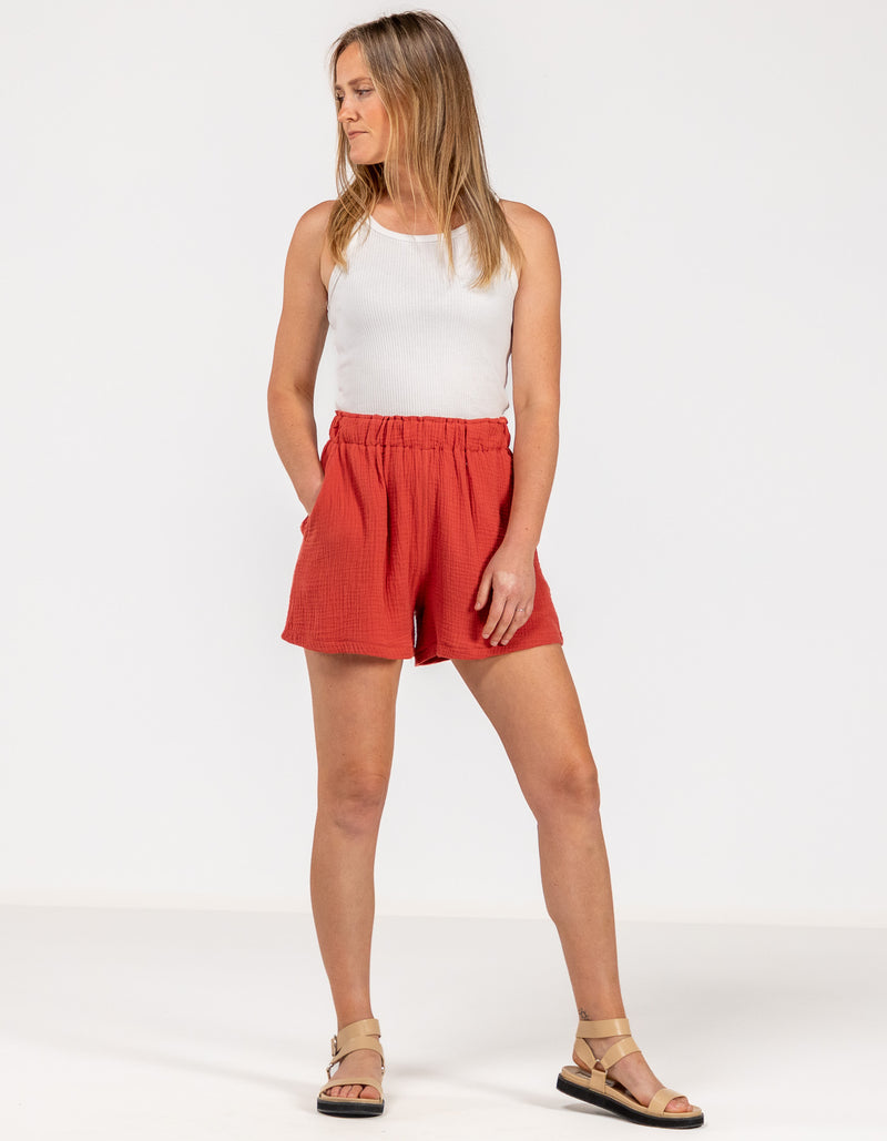 Shiloh Muslin Cotton Elastic Waist Shorts in Clay