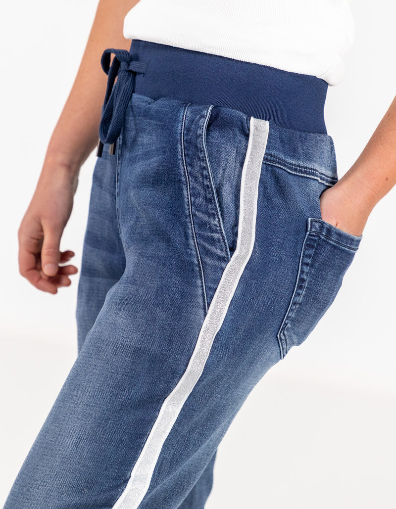 Boston Stretch Denim Joggers in Dark Blue