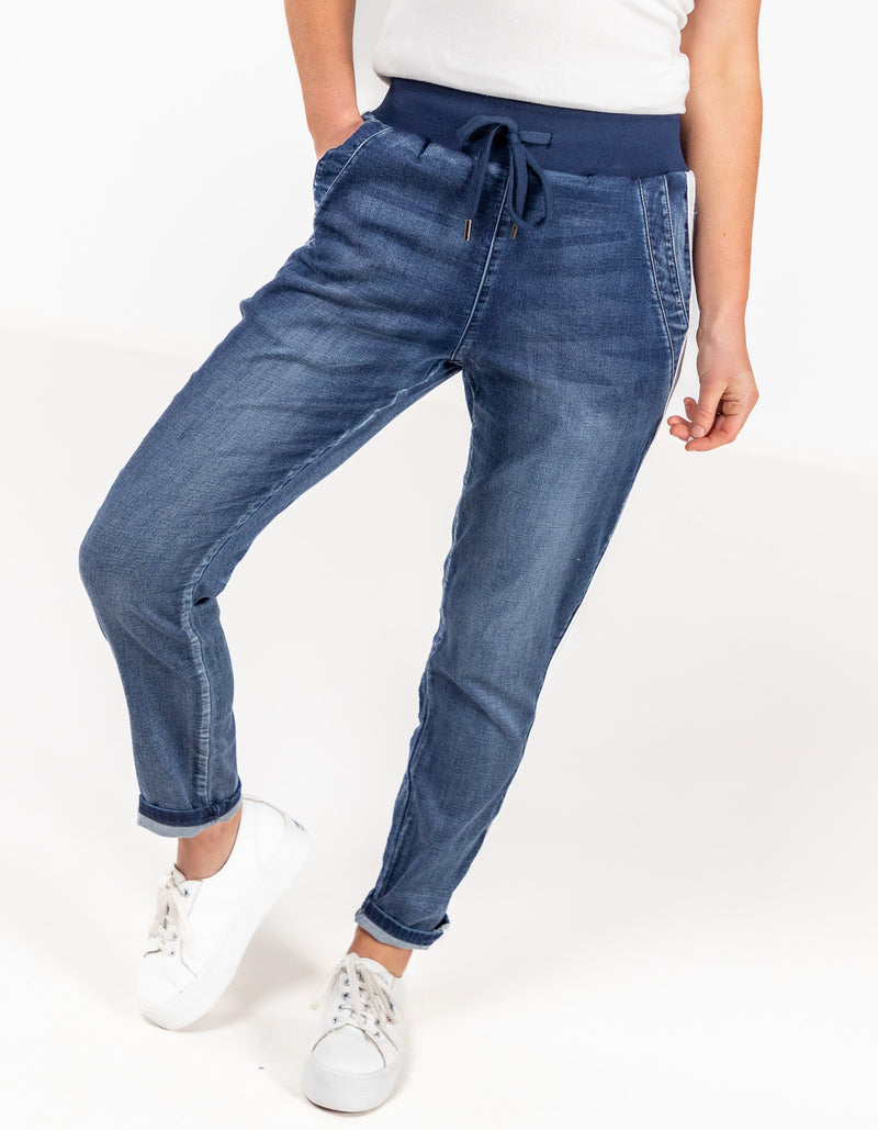 Boston Stretch Denim Joggers in Dark Blue