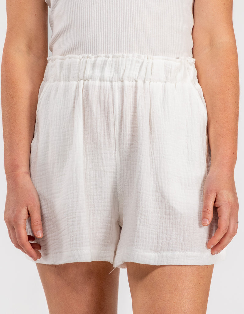 Shiloh Muslin Cotton Elastic Waist Shorts in White