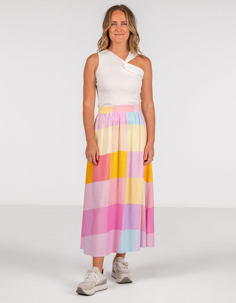 Nova Elastic Waist Midi Skirt in Multi print