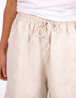 Nikki Elastic Waist Shorts in Beige Linen