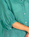 River Relaxed Fit Shirt in Emerald Linen
