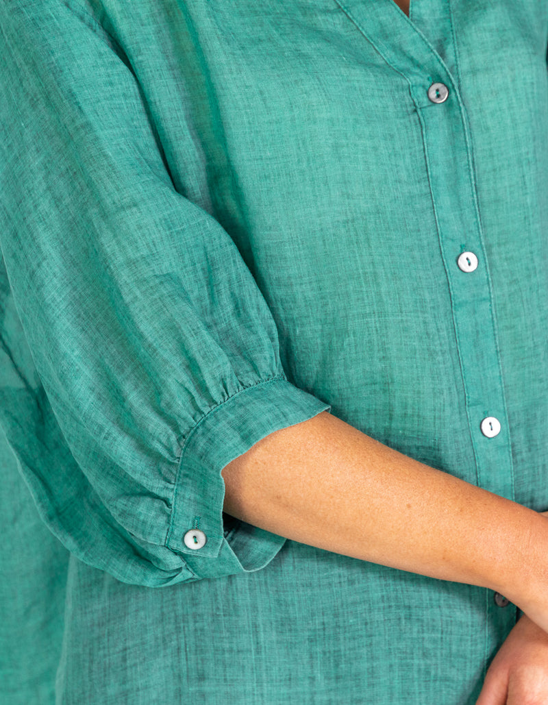 River Relaxed Fit Shirt in Emerald Linen